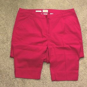 Dark pink chino crop pant